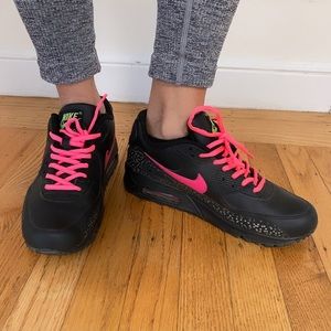 Nike Black and Pink Airmax